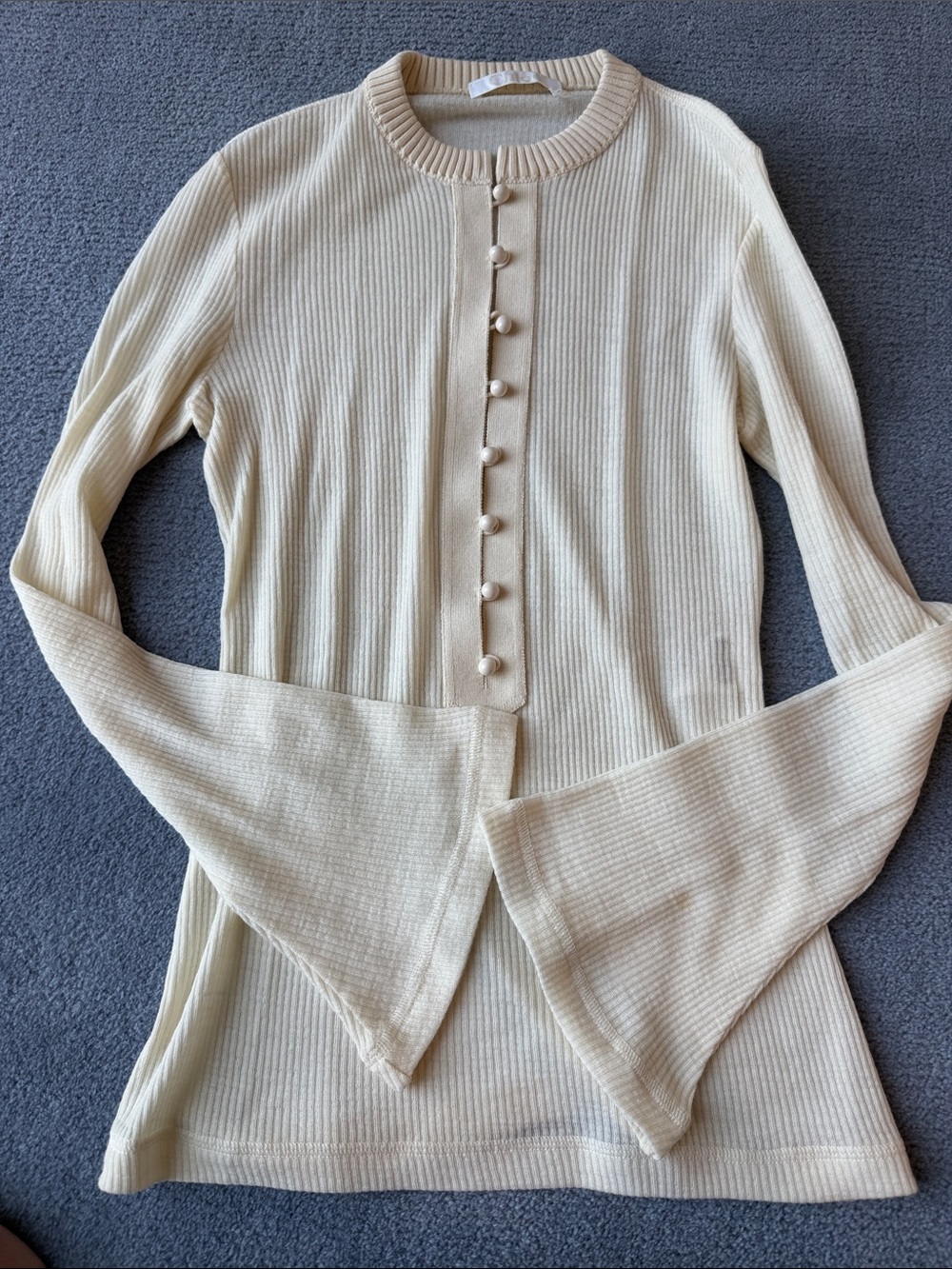 Chloé Cream Ribbed Button-Front Cardigan with Flared Sleeves